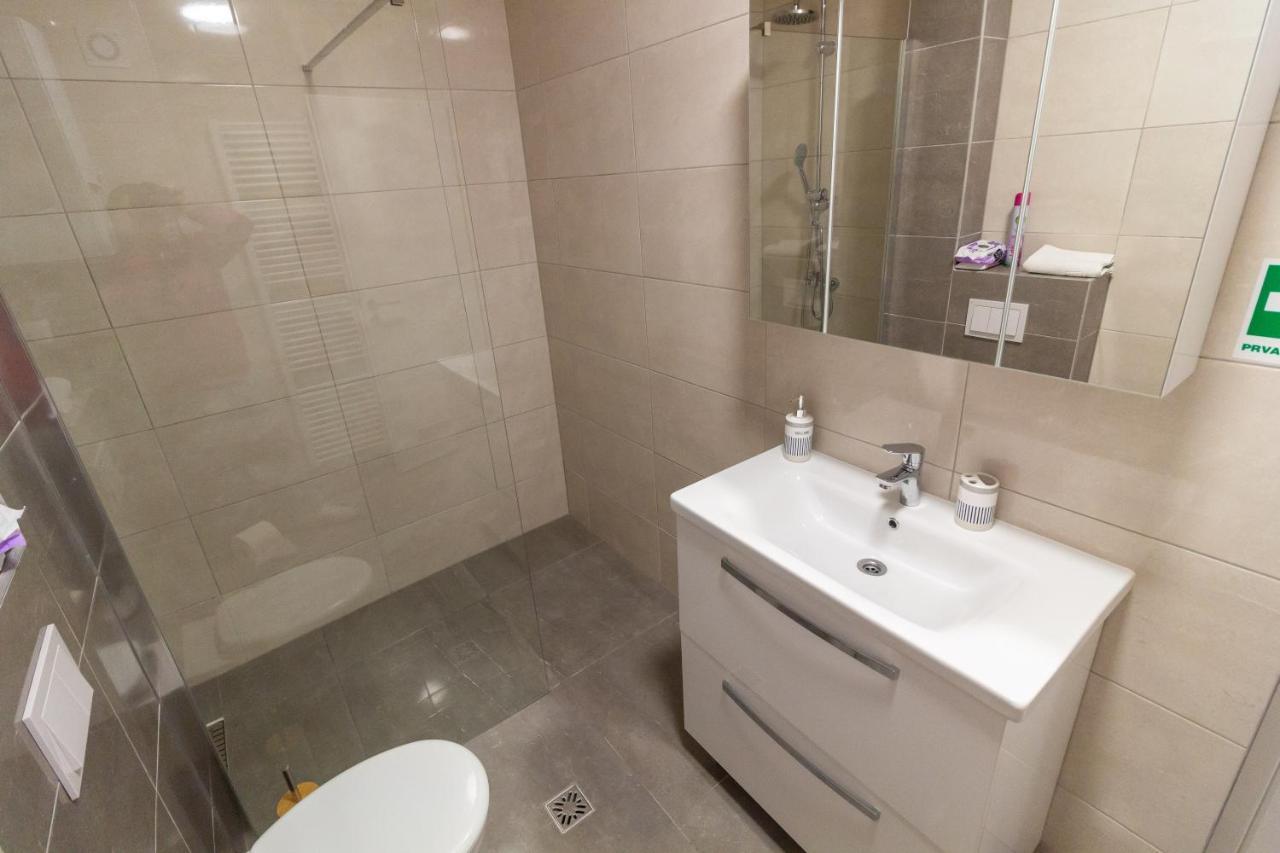 Gajeva Rooms - Stockholm Apartment Self Check-In Virovitica Exterior foto